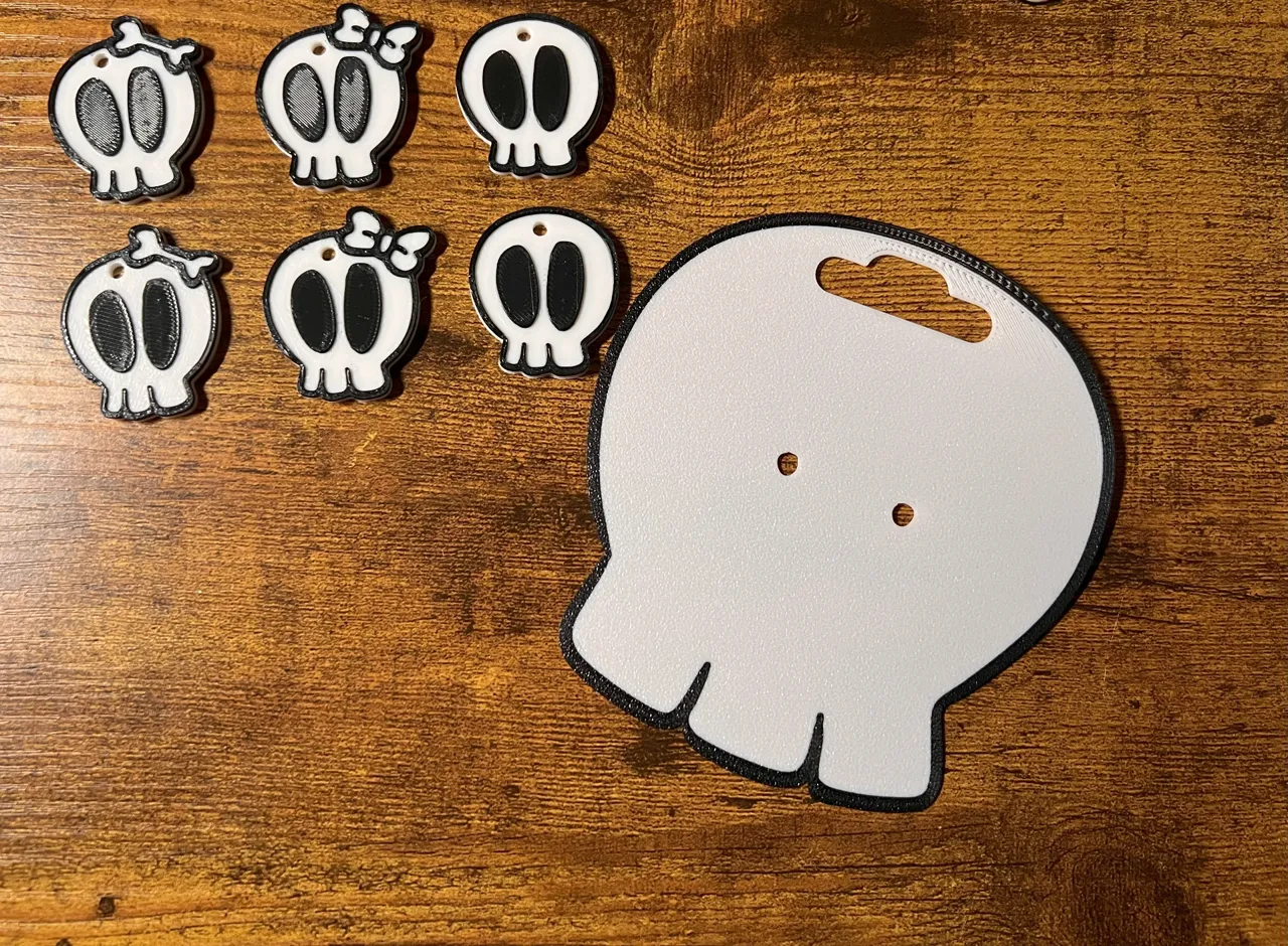 Skull earrings set and backing view 2