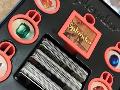 Holders for Splendor game