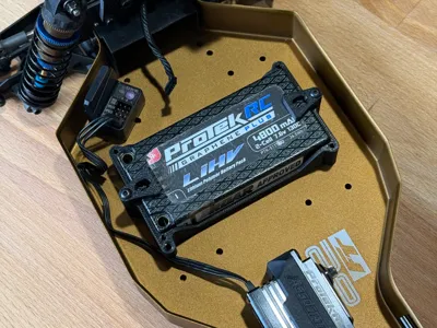 RC10 Battery Holder