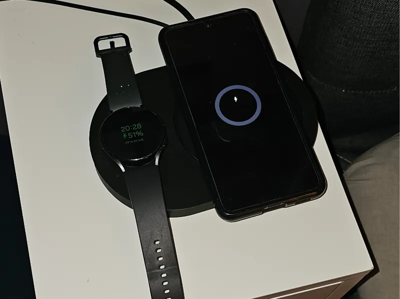 Charger with IKEA Livboj and Samsung galaxy Watch