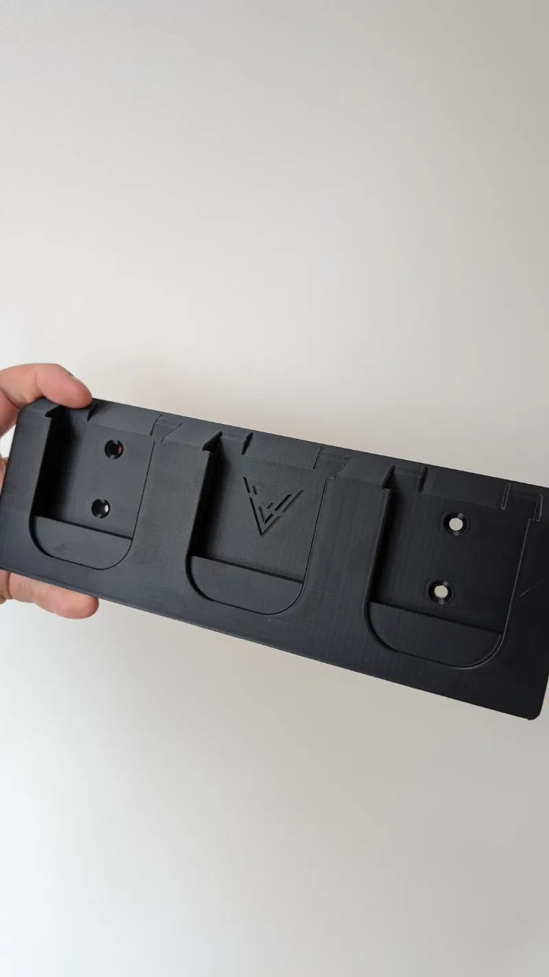 Makita battery holder no lock