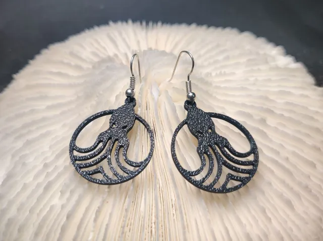 Krakenflow – Ocean Octopus Embrace Earrings