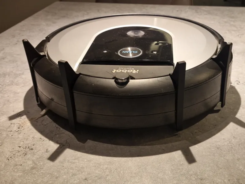 iRobot Roomba bumper for bottem and top