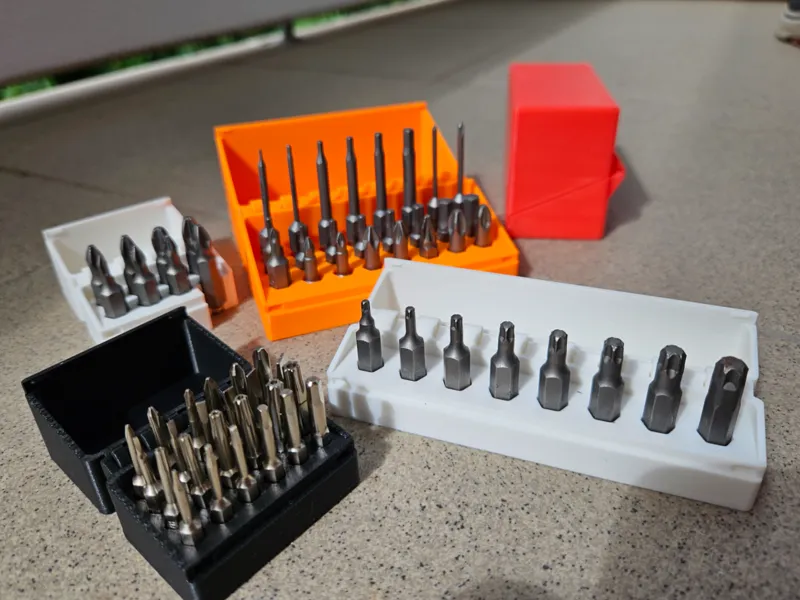 Parametric bits box with hinge, lock and magnets