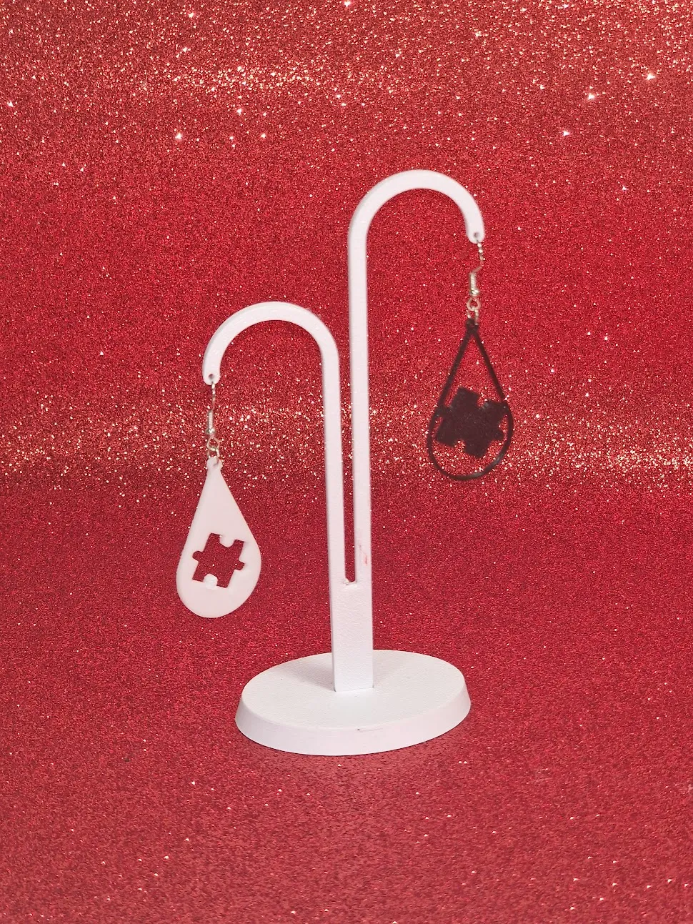 Drop puzzle earrings view 3