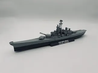 USS Iowa BB-61 Ship Model, 1:400 scale