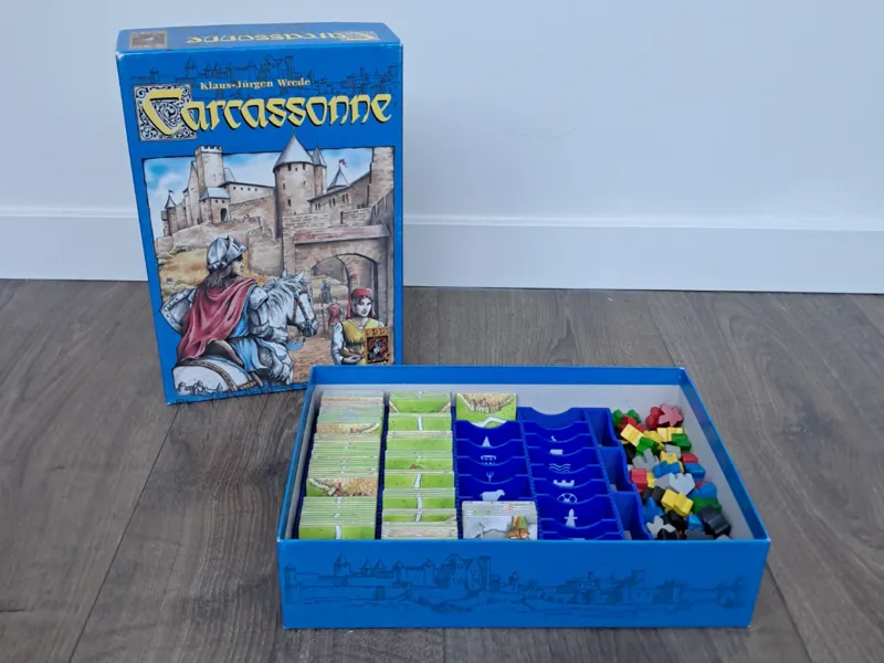 Carcasonne inlay with dividers