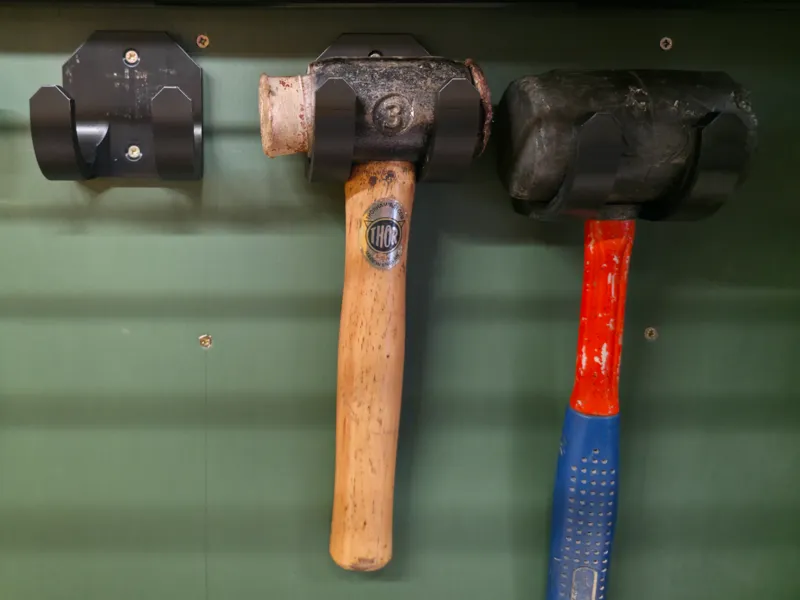 Hammer wall bracket 61mm Diameter