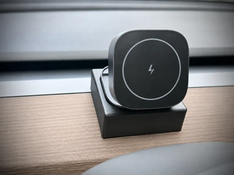 Tesla Model 3/Y phone mount