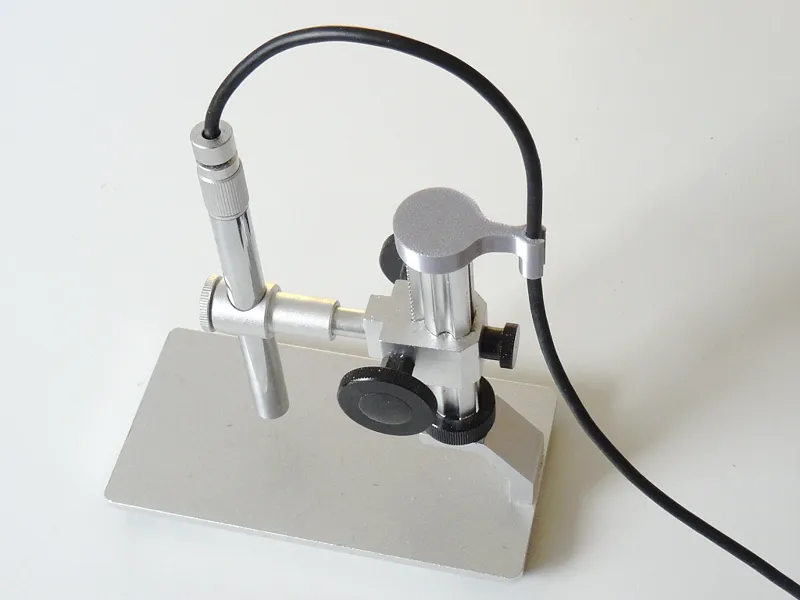 Cable guide for USB microscope stand
