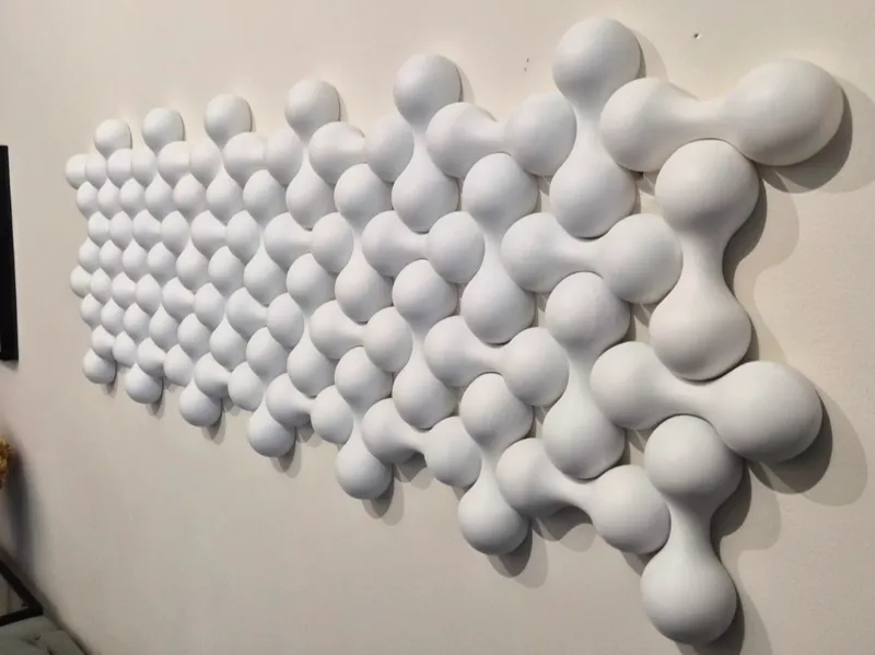Modular organic composition in relief