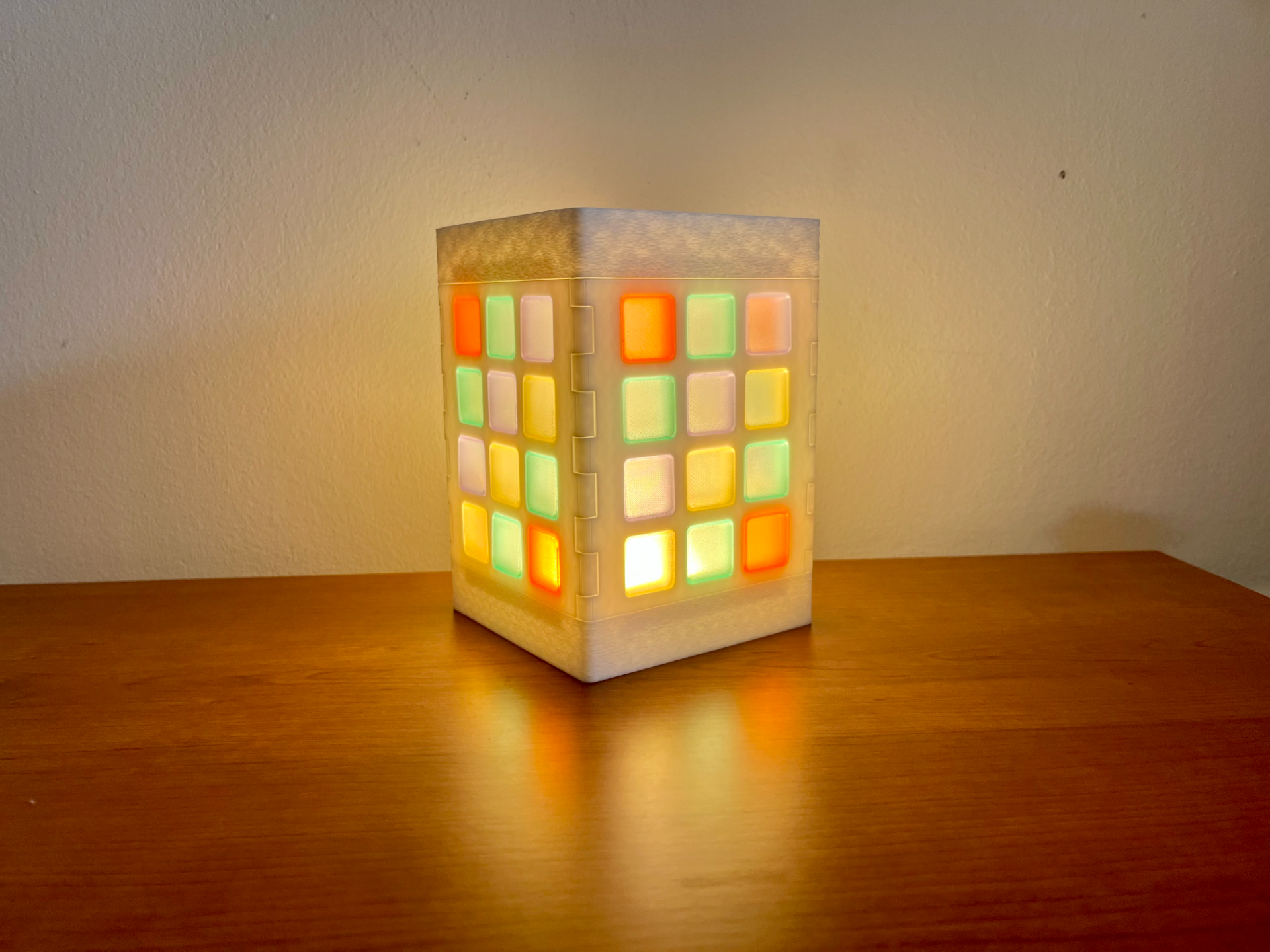 Customisable Cube lamp