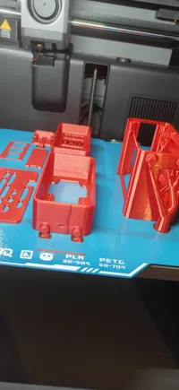 Stronger walls, gyroid, orientation fix, less supports