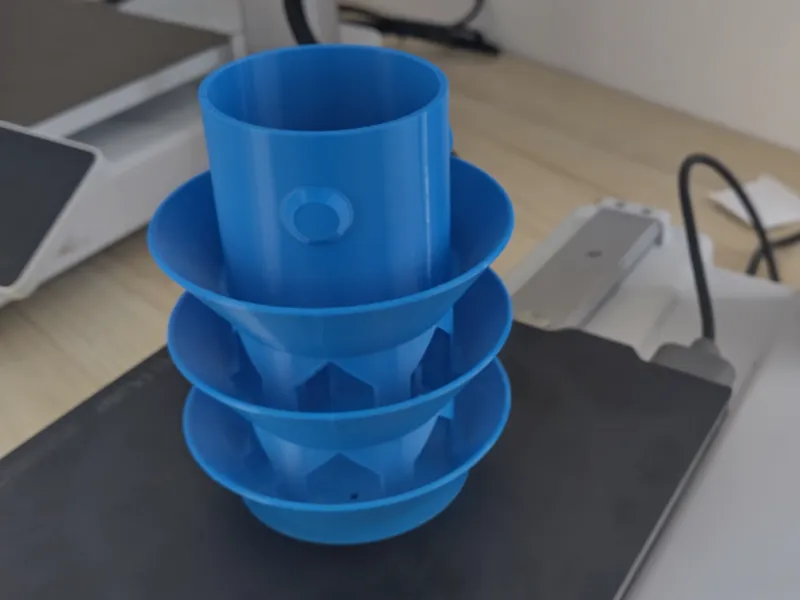 Bird Feeder for small birds (smaller remix)