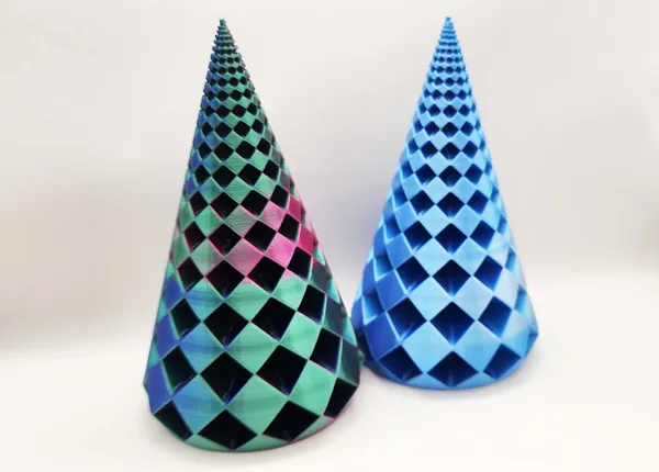 Vase sapin façon diamant