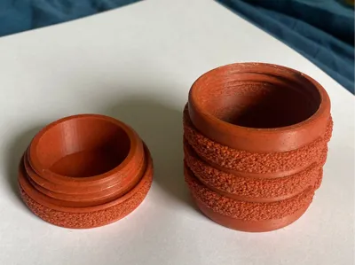 Small storage pot 