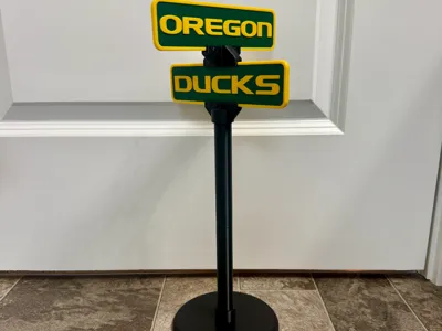 Oregon Ducks street sign