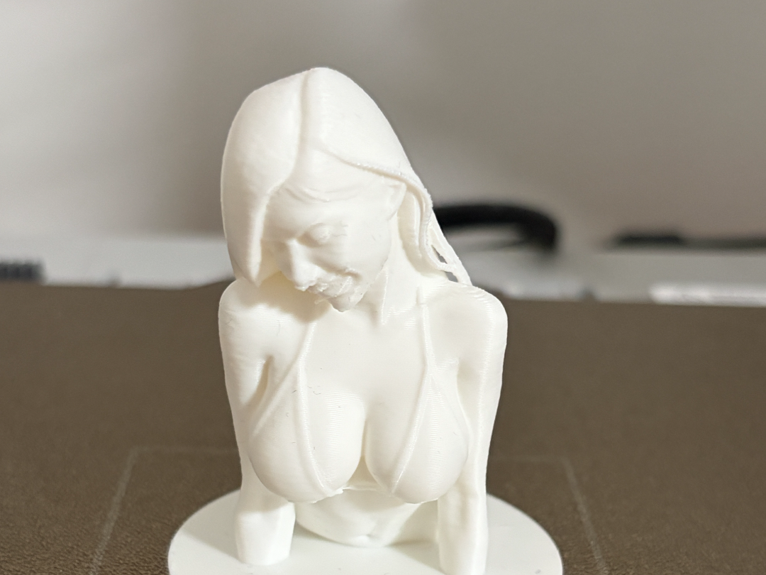 Mia Khalifa bust