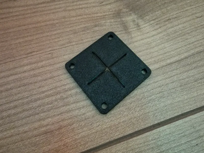 40mm Fan Cable Passthrough