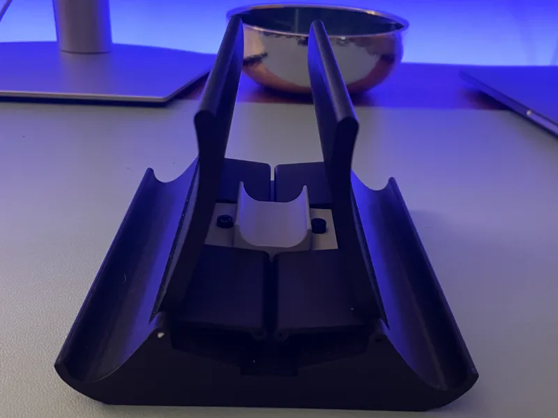 Vertical Stand Laptop Tablet and Smartphone V. 3.0