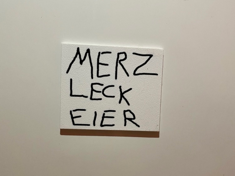 Merz leck Eier Magnet