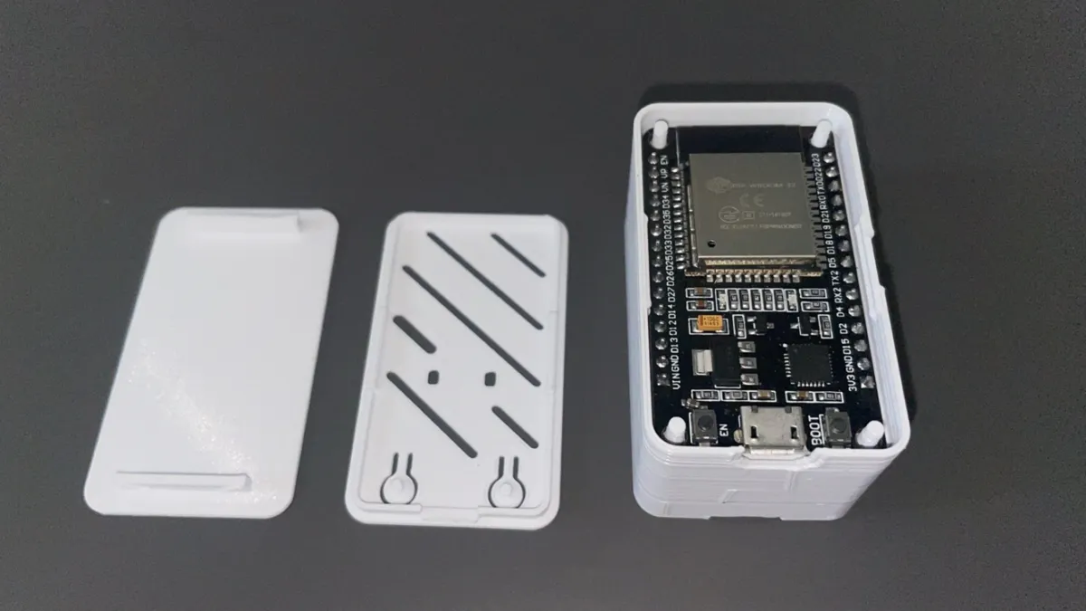 Boîtier pour carte de développement ESP32