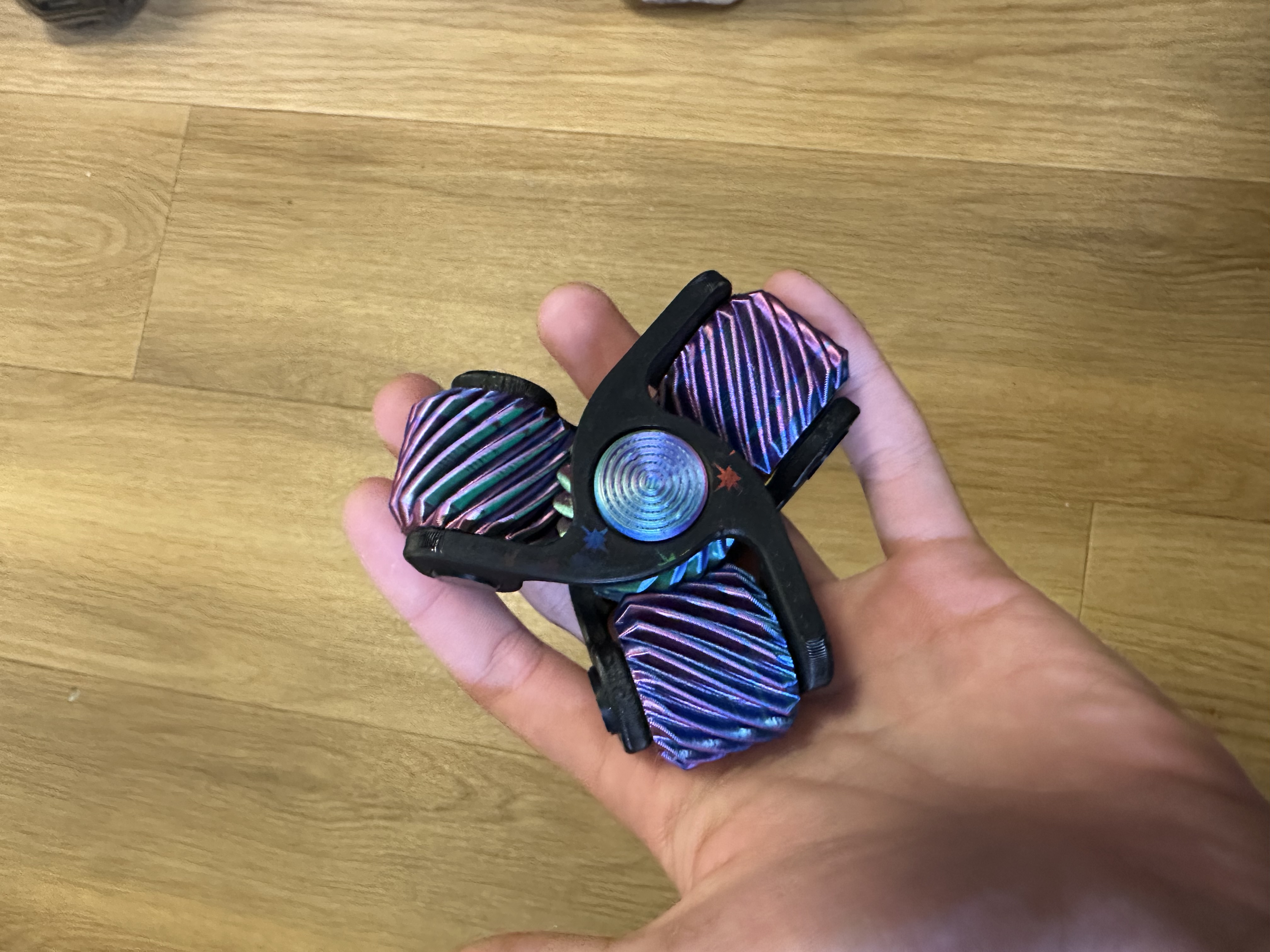 Miniatura 5 do modelo 3D Cross-Axis Triple Helical Gear Fidget Spinner