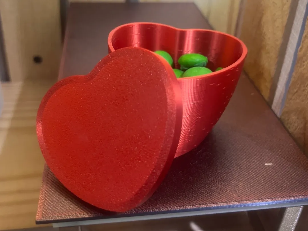 Boîte cadeau en forme de cœur