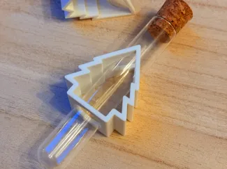 Clip-on Christmas tree for 20mm test tube