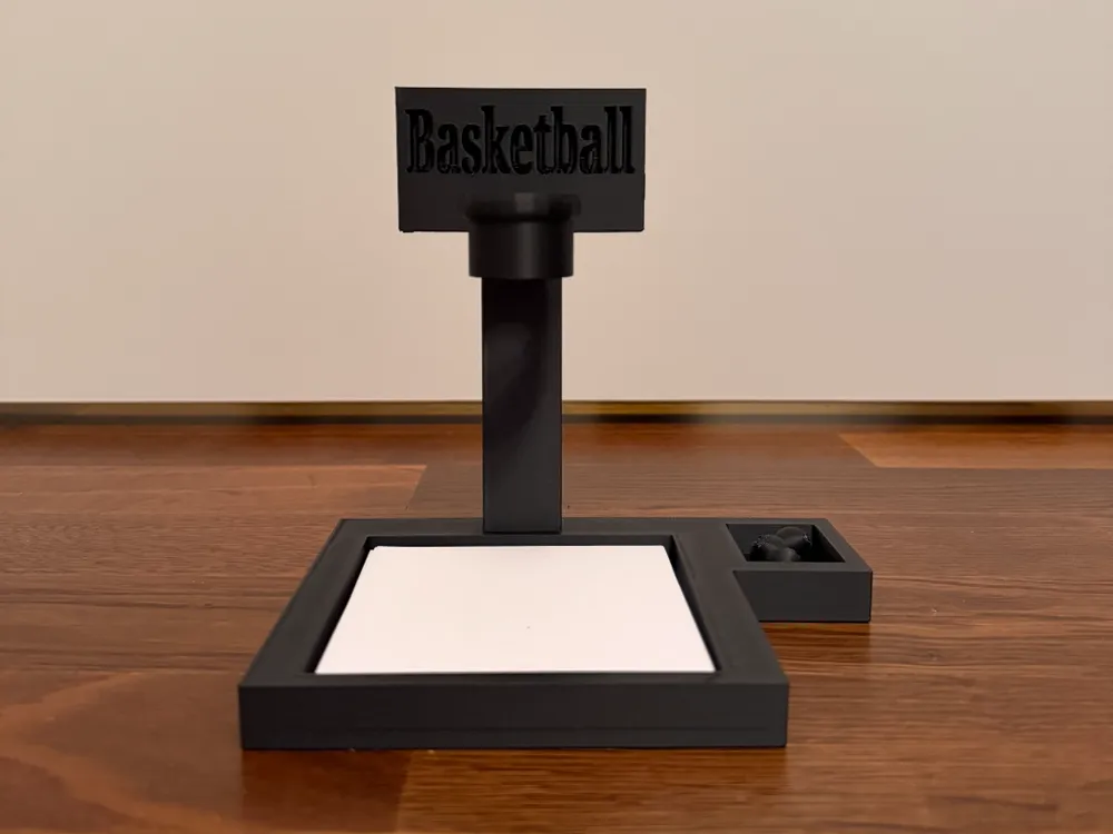 Organizador: Office Basketball mit Stift und Post-it Halterung. Referencia del modelo original.
