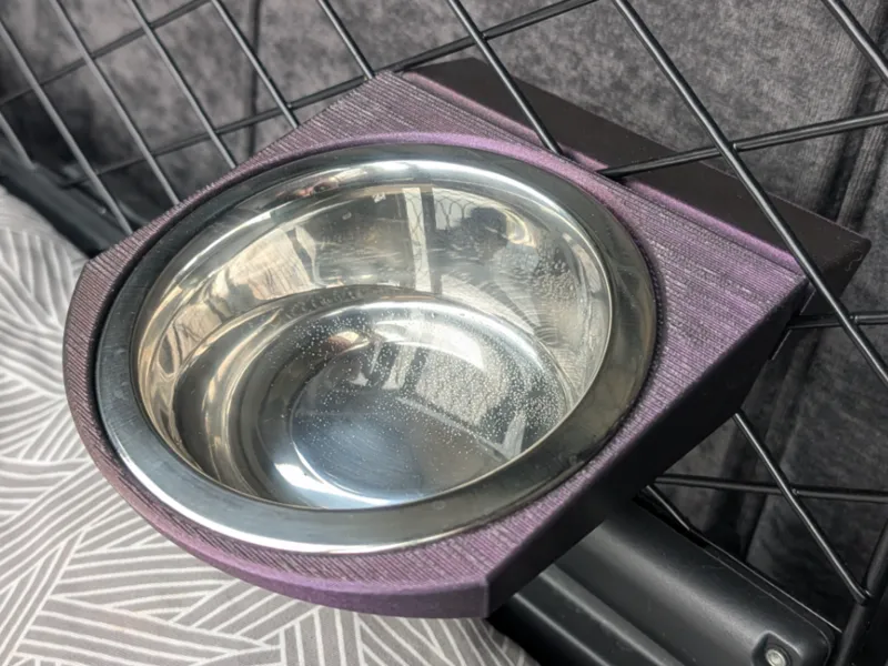 Diggs Create - Dog Bowl Holder