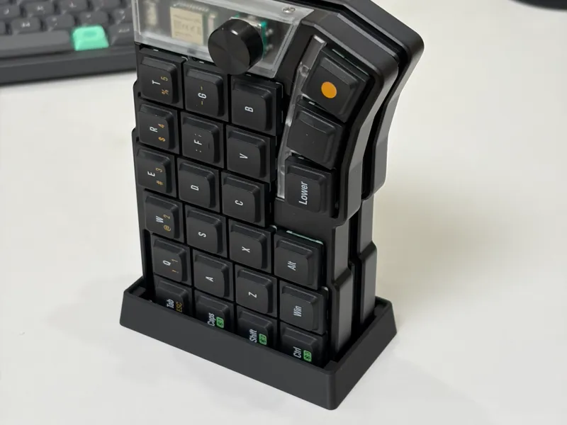 Cornix 收纳底座