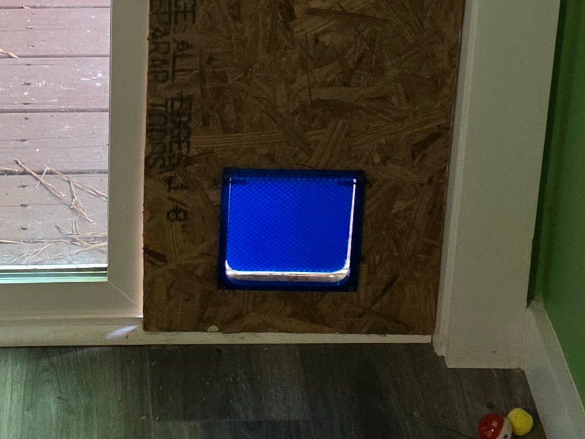 Simple Functional Cat Door