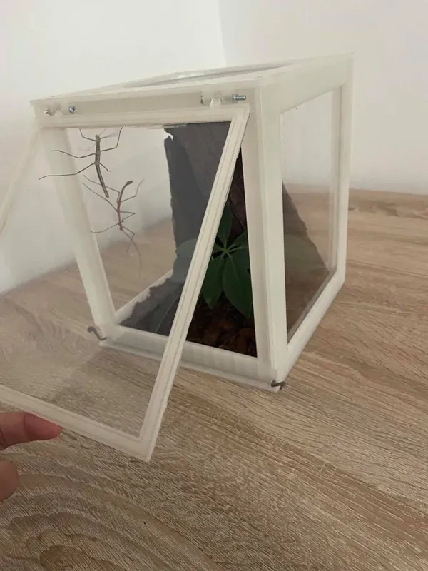 https://makerworld.bblmw.com/makerworld/model/USc81e8c2a6f132d/design/2023-12-31_1571892463b1.jpg