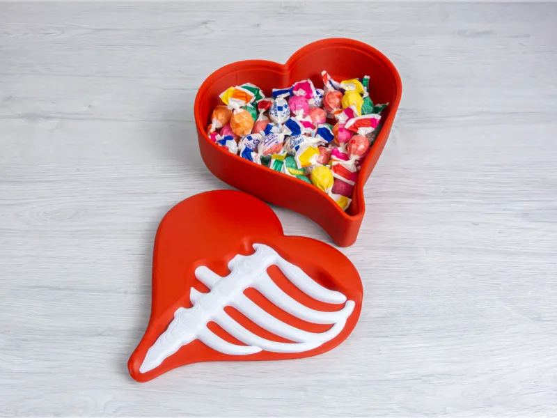 Skeleton Heart Box