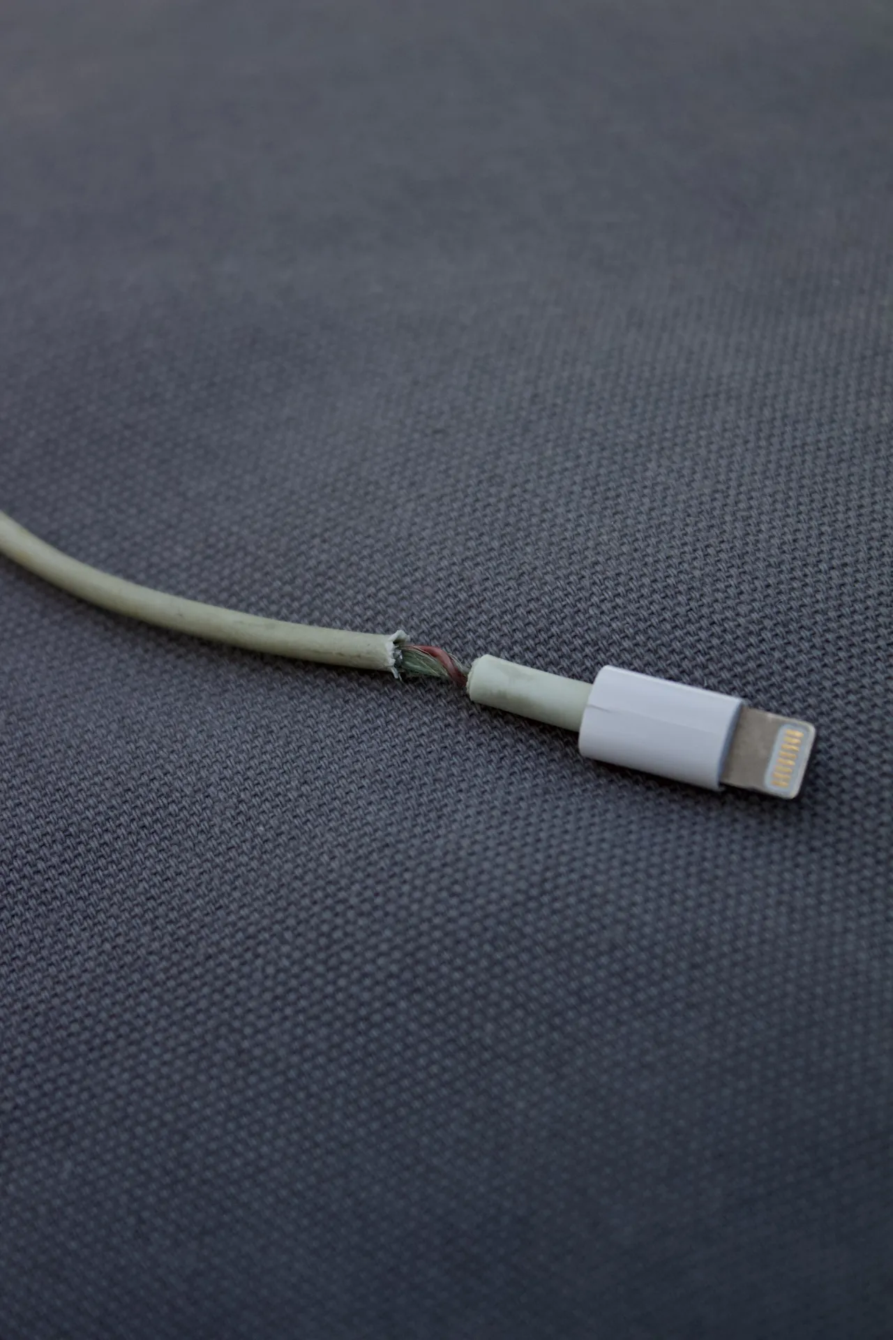 Cable Repair and Protect for Apple iPhone and Samsung [lightning+usbc] view 3
