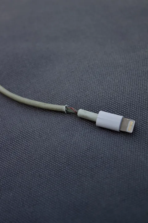 Cable Repair and Protect for Apple iPhone and Samsung [lightning+usbc] view 3