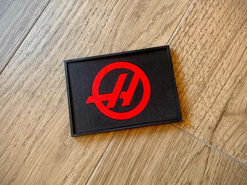 Logo Haas F1 Team 2026 – Quadretto 2D Orizzontale