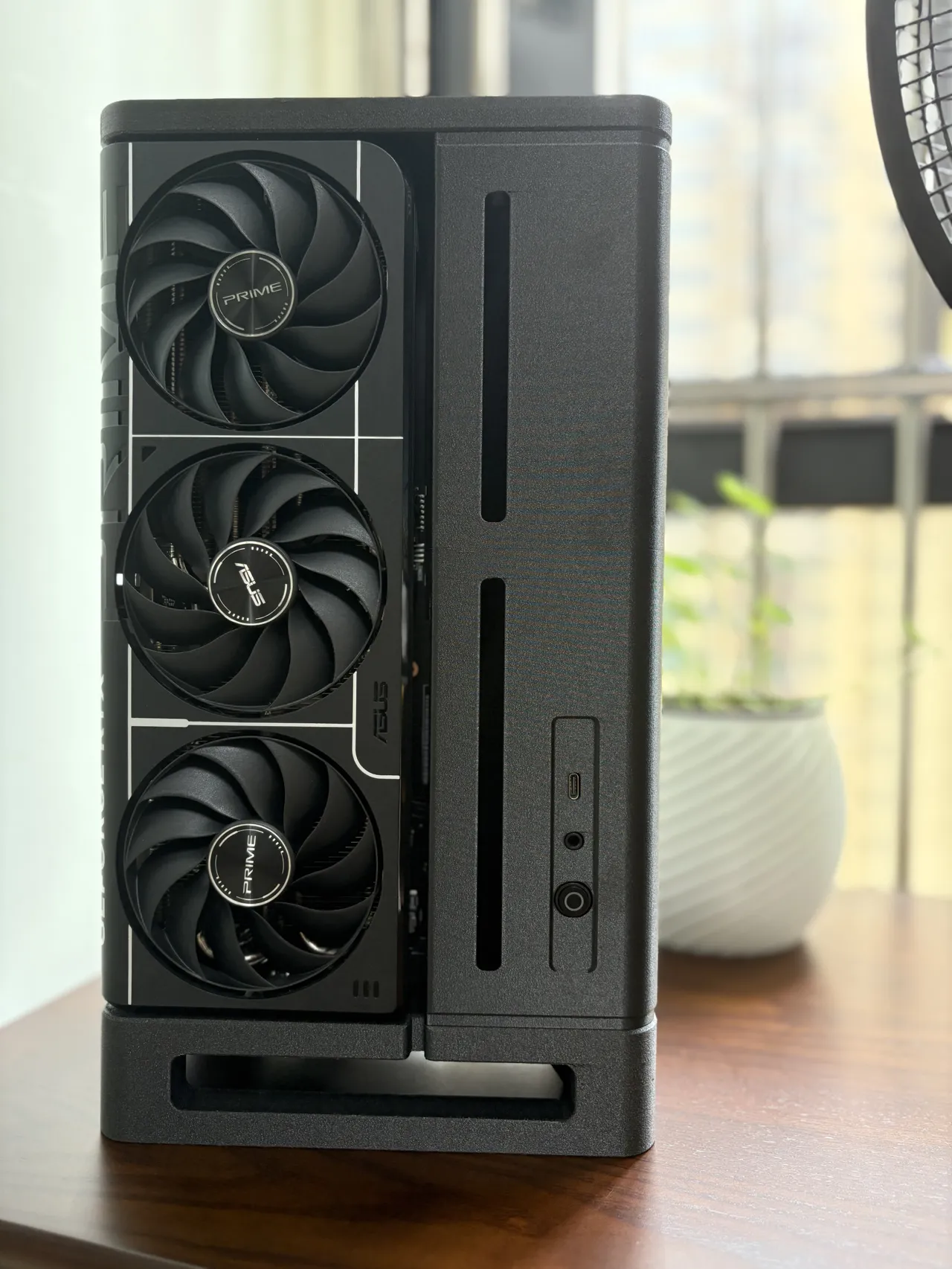 复刻 Xikii FF04 itx 机箱 view 4