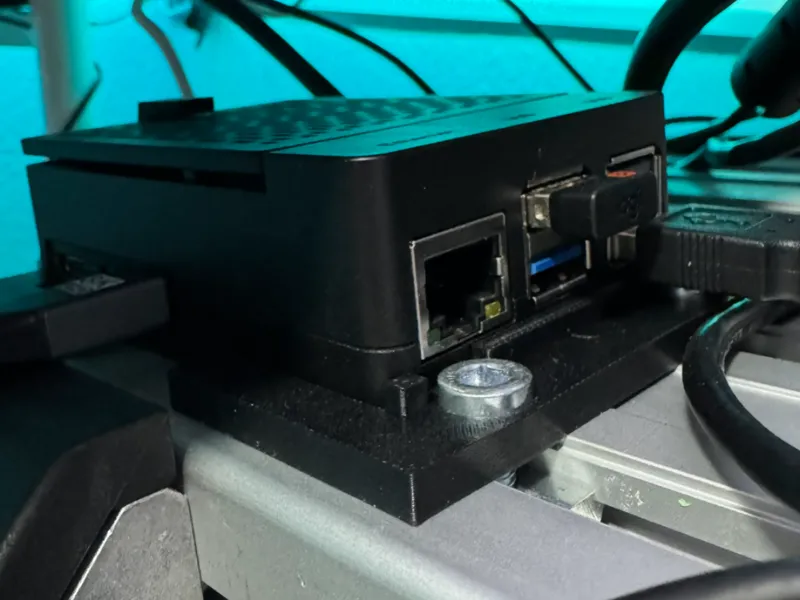 Raspberry Pi5 Sim-Rig halterung