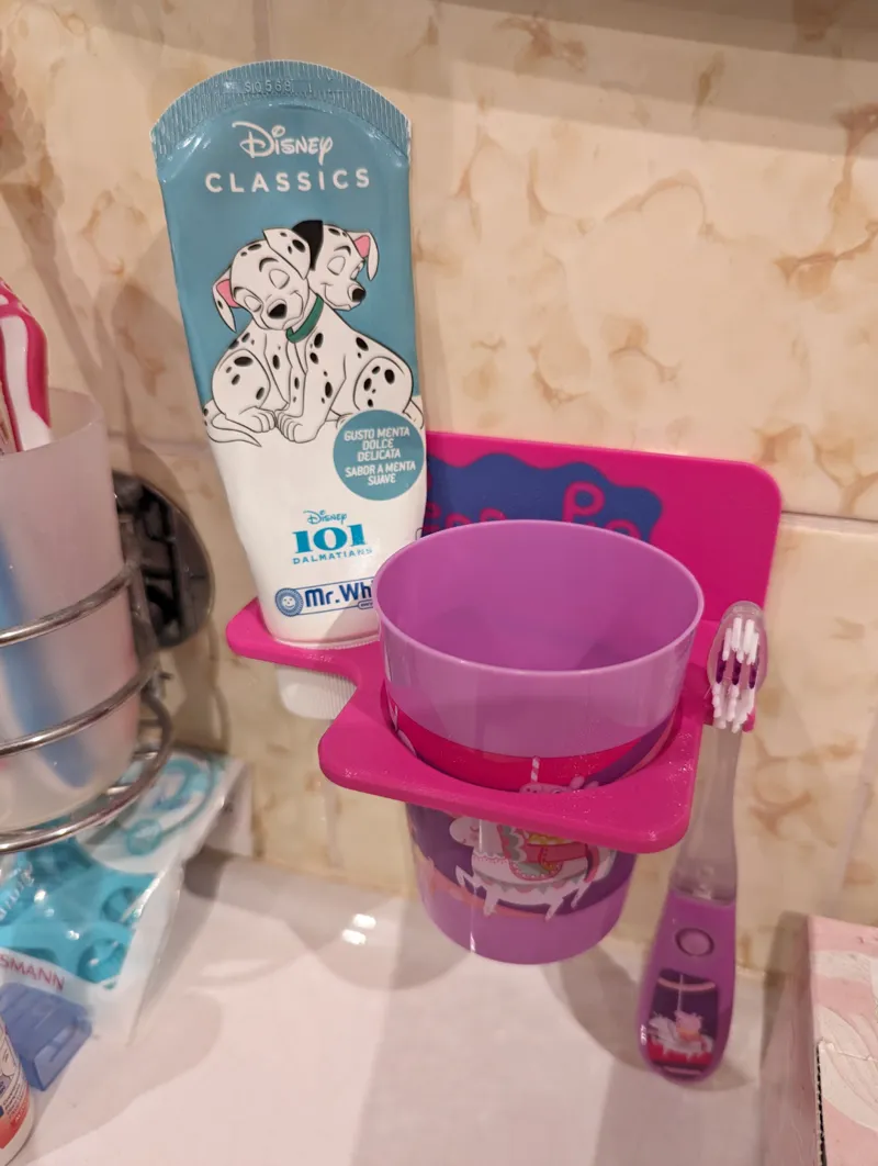 Kids Toothbrush Holder - Peppa Pig