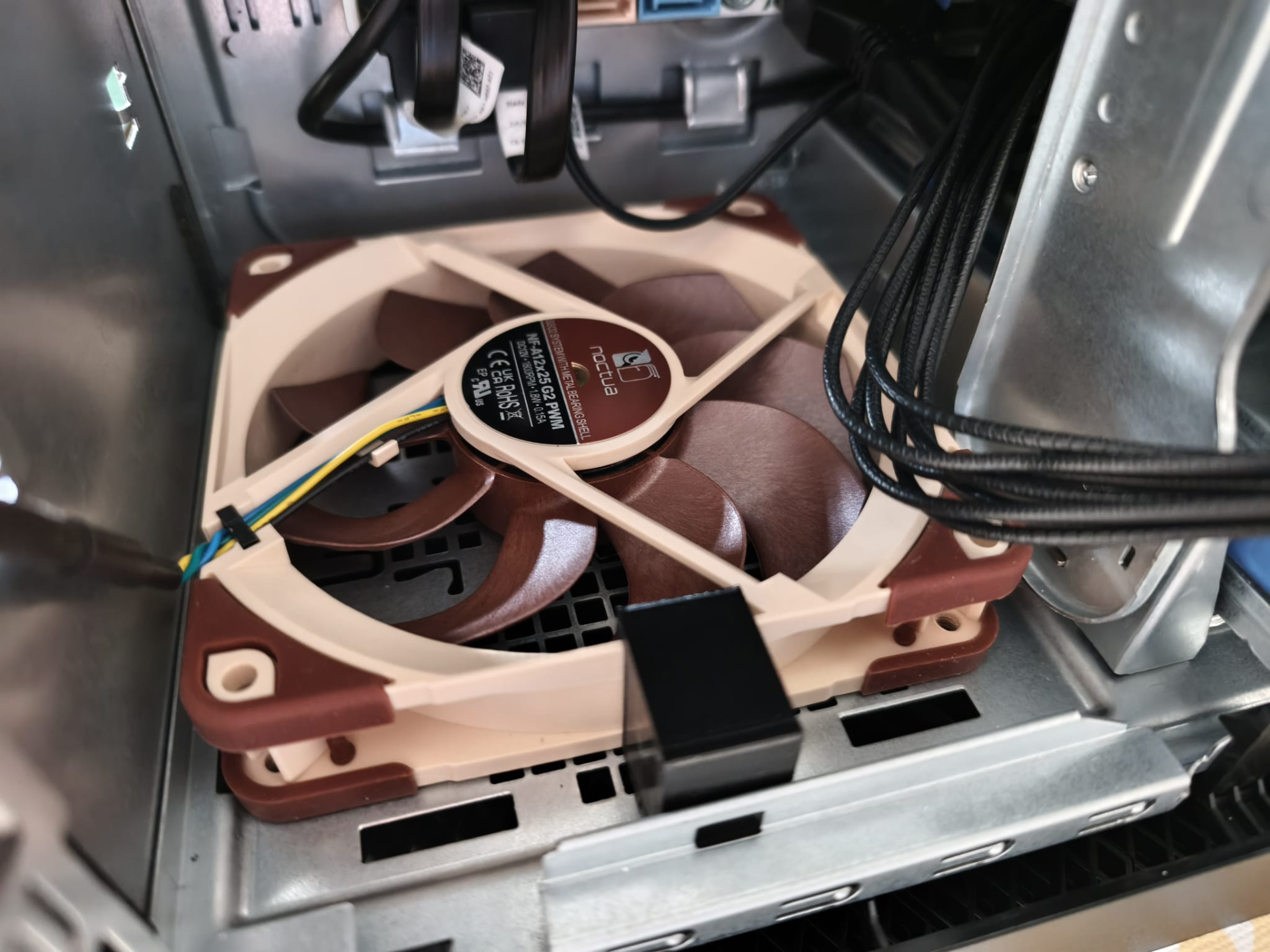 Dell Precision 3630 Front Fan Bracket 3D model