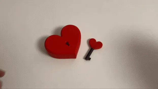 Lockable Valentine box view 2
