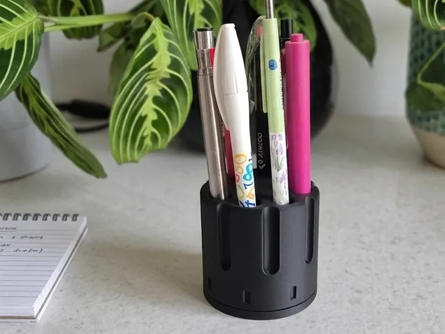 Pencil holder - rotary revolver magazine
