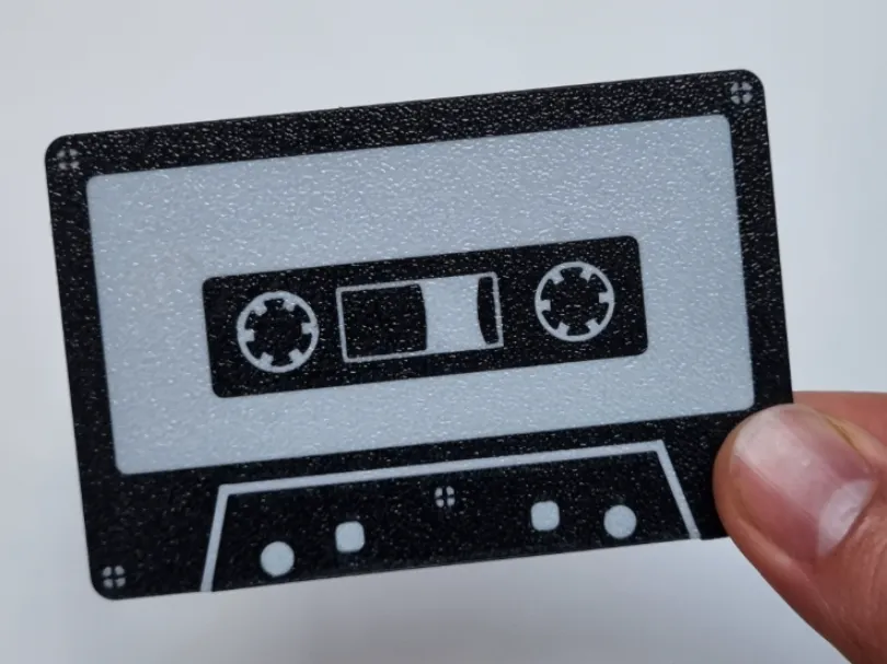 Soporte: Cassette Credit Card Holder – Tap to Pay. Referencia del modelo original.