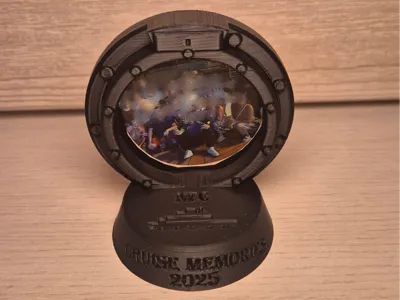 NFC Cruise Memories Porthole Frame