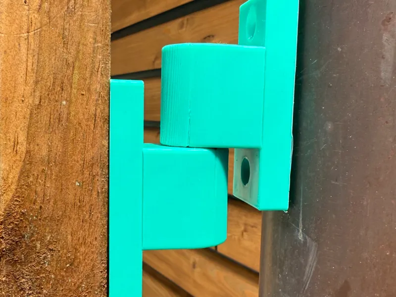Gate or door hinge - strong
