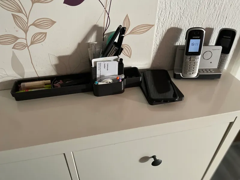 Keys Organizer, pencil holder and wireless charger 