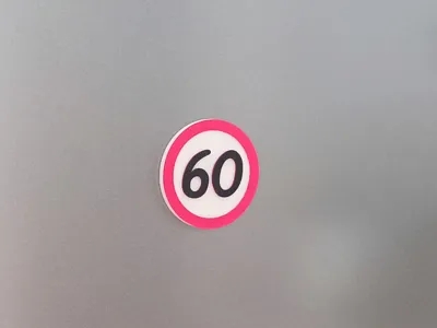 Speed sign birthday number magnet