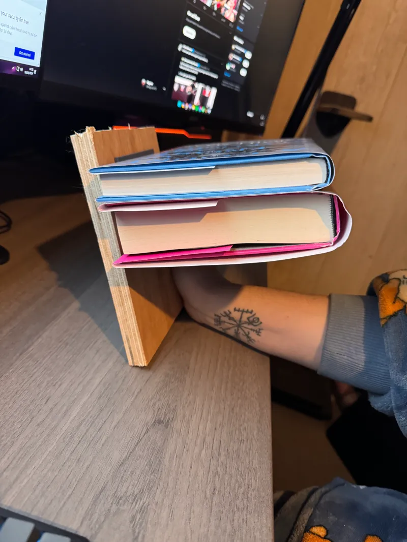Floating Bookshelf